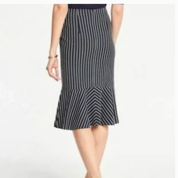 Ann Taylor Trumpet Skirt Navy Green/White Stripes Stretch Knit Women's Small - Picture 2 of 10
